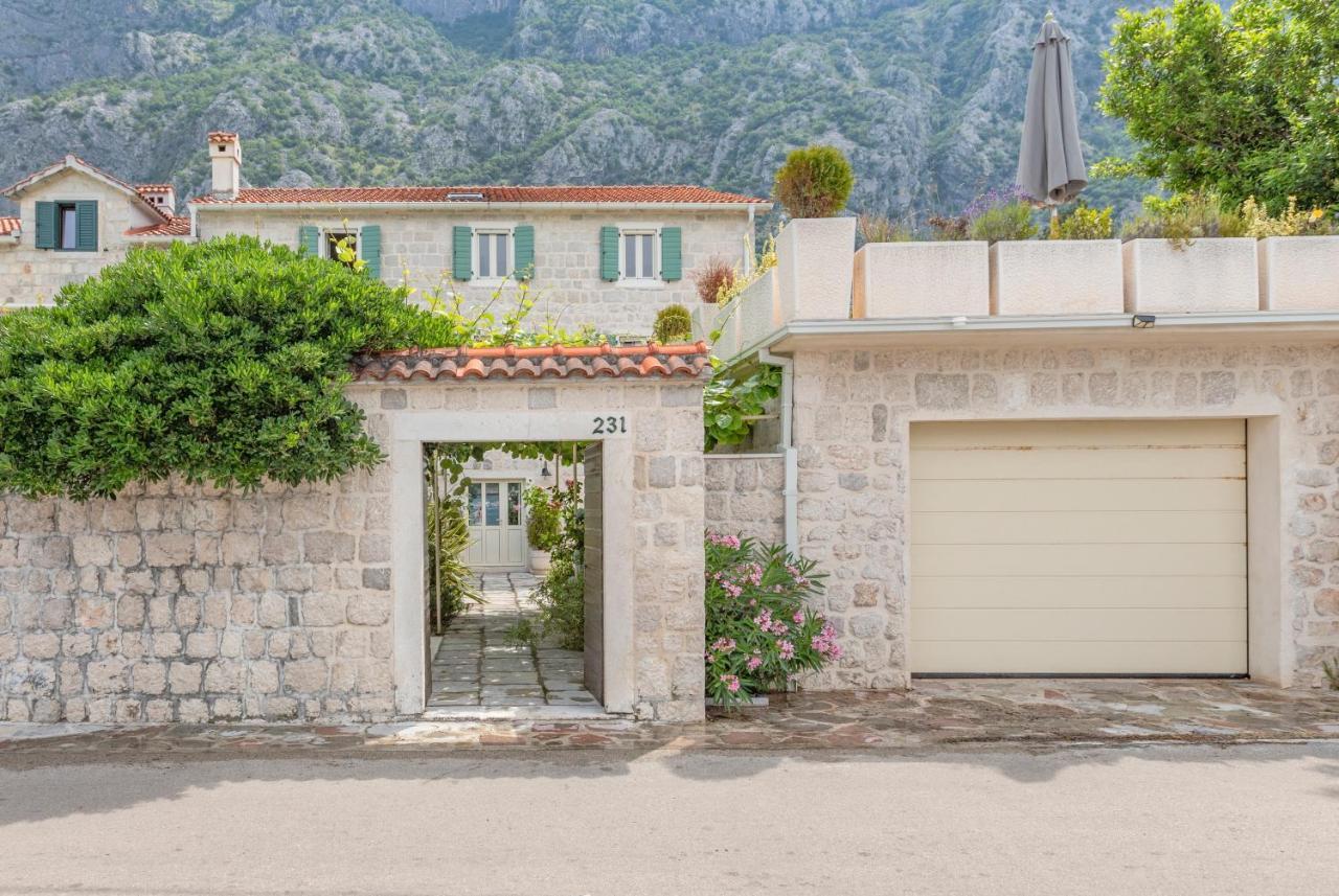Apartments D&V Kotor Exterior photo
