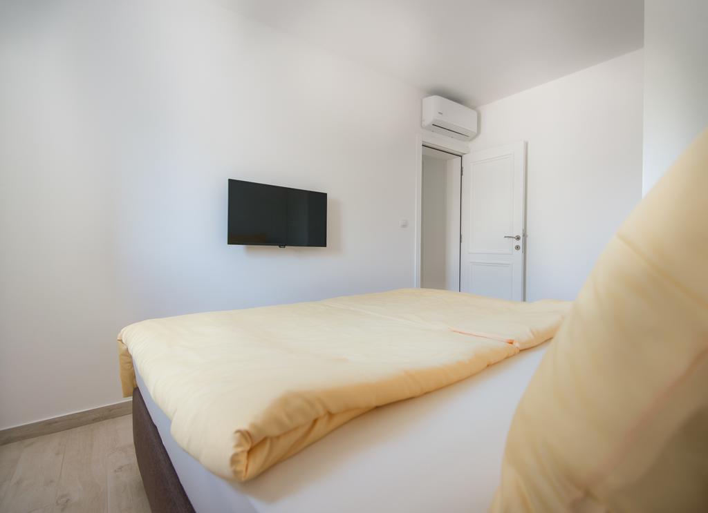 Apartments D&V Kotor Exterior photo
